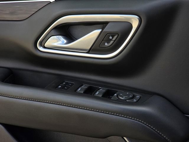 Used 2022 Chevrolet Suburban LT image 25