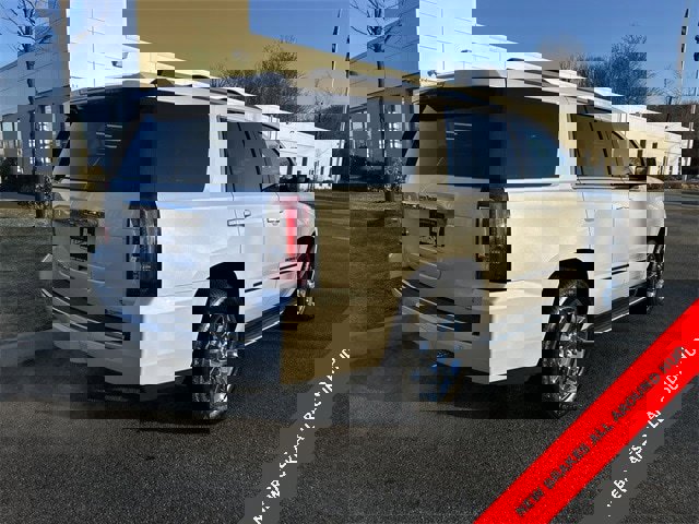 Used 2017 GMC Yukon Denali w/ Open Road Package image 8