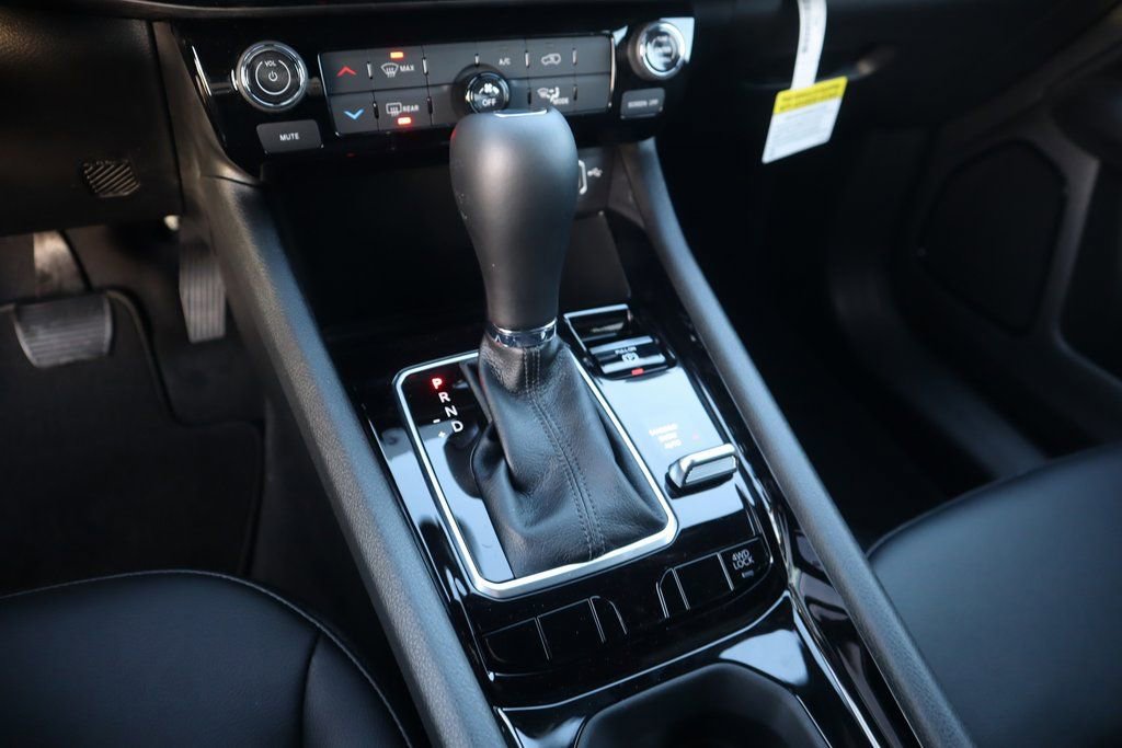 New 2026 Jeep Compass Latitude image 7