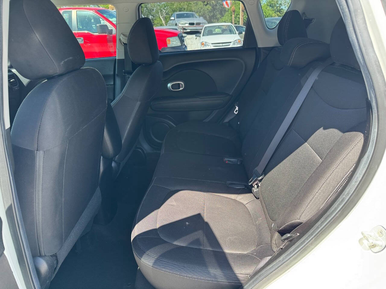 Used 2016 Kia Soul FWD image 14
