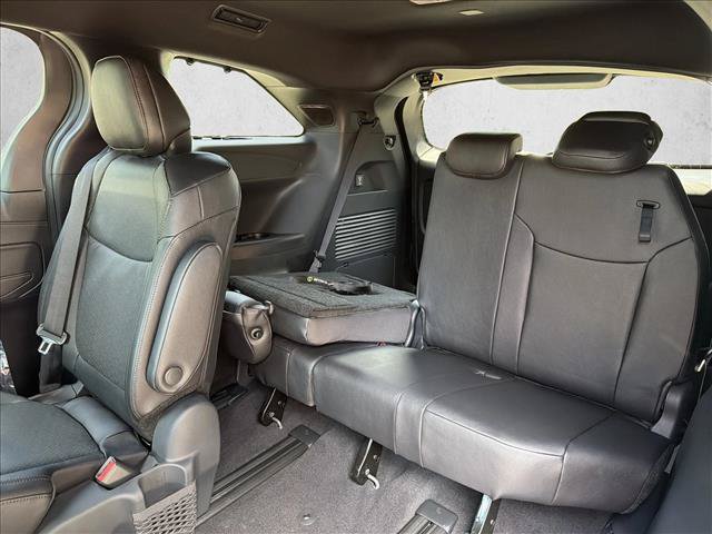 New 2026 Toyota Sienna Platinum AWD/4WD image 8