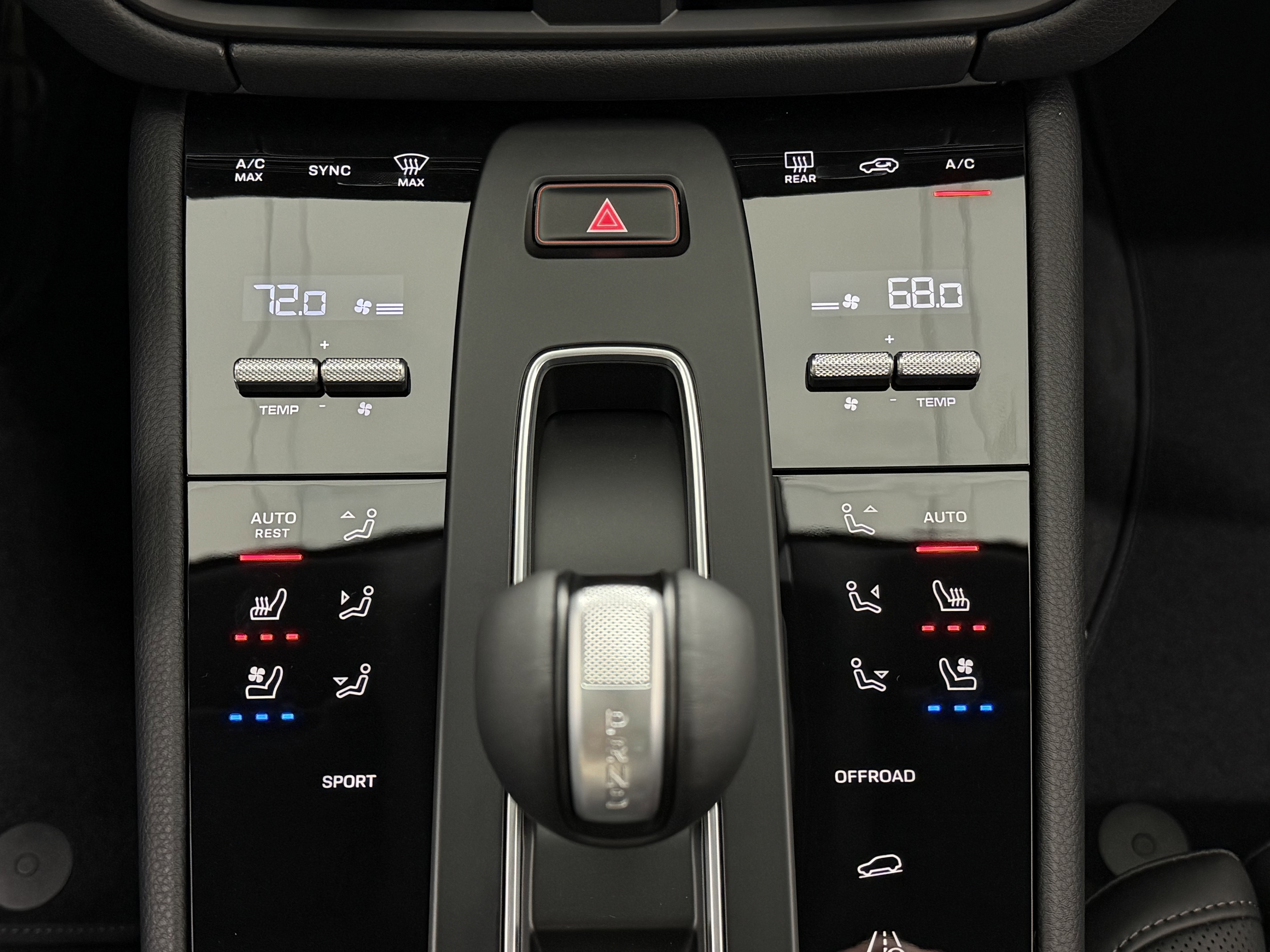 New 2026 Porsche Macan image 38