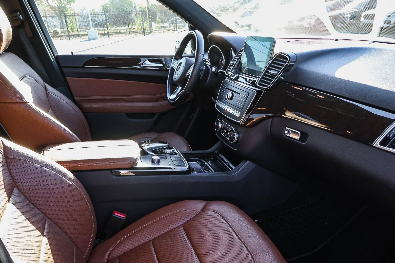 Used 2016 Mercedes-Benz GLE 350 4MATIC image 16