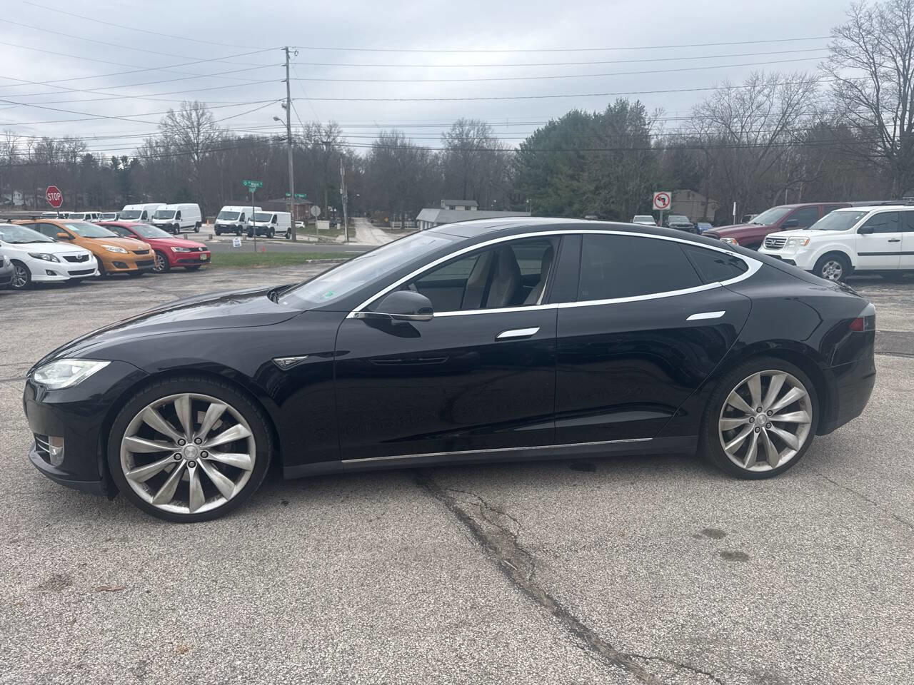 Used 2013 Tesla Model S Long Range RWD image 4