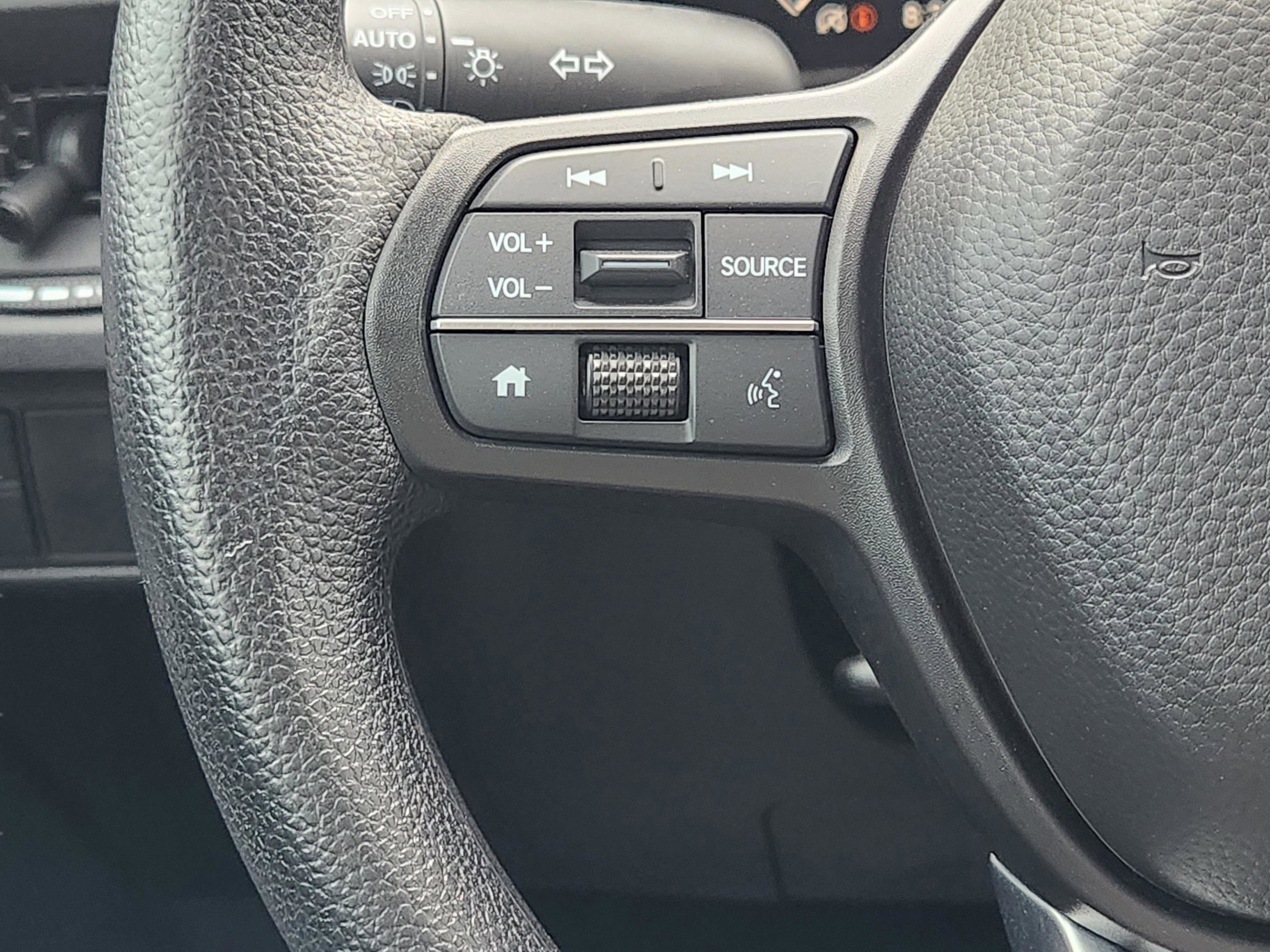 Certified 2025 Honda CR-V LX image 28