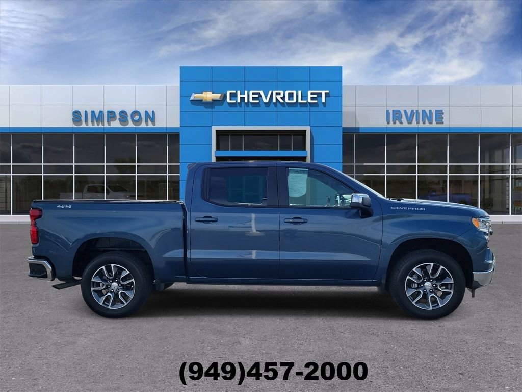 Used 2024 Chevrolet Silverado 1500 LT AWD/4WD image 9