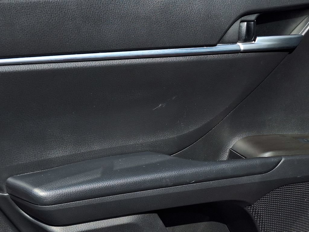 Used 2024 Toyota Camry SE FWD image 13