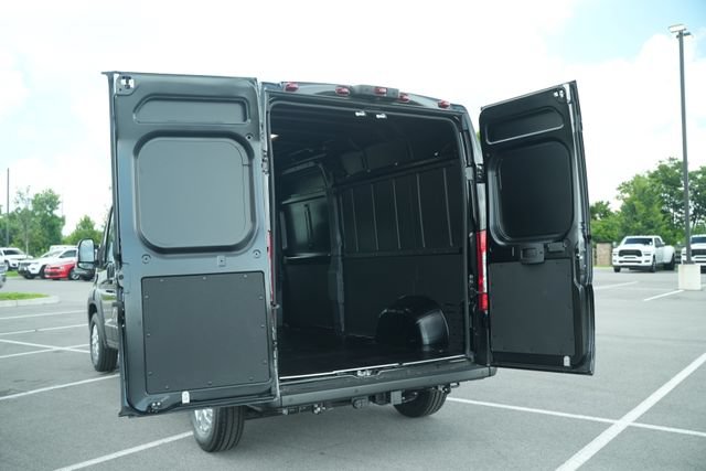 New 2026 RAM ProMaster 2500 w/ Quick Order Package 22G SLT FWD image 13