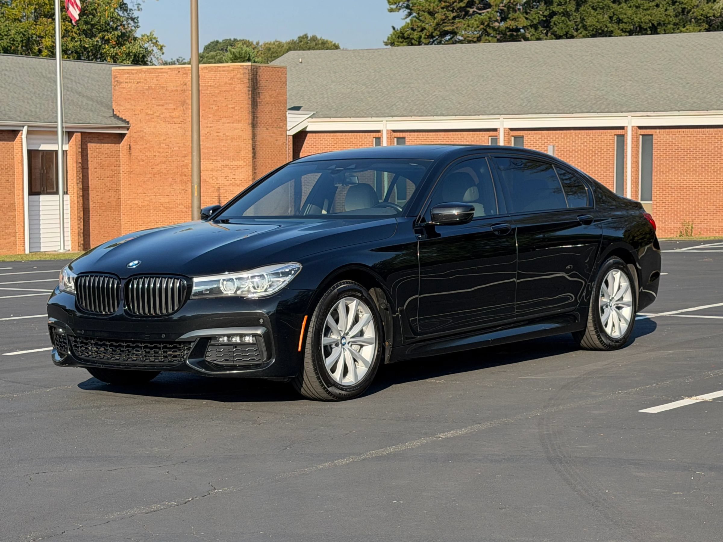 Used 2019 BMW 740i xDrive w/ M Sport Package
