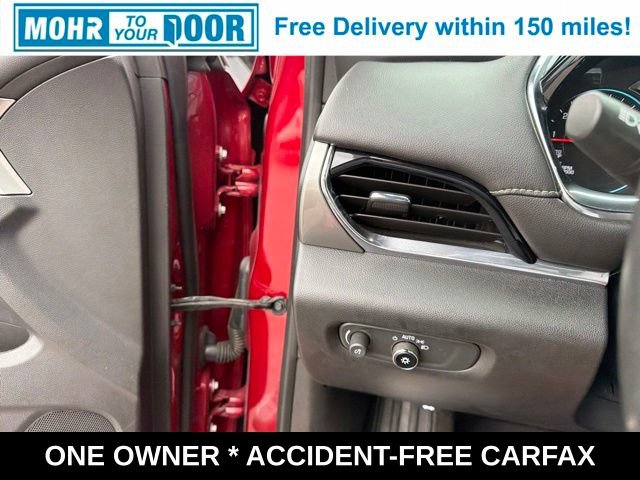 Used 2023 Chevrolet Traverse LT w/ LT Premium Package AWD/4WD image 16