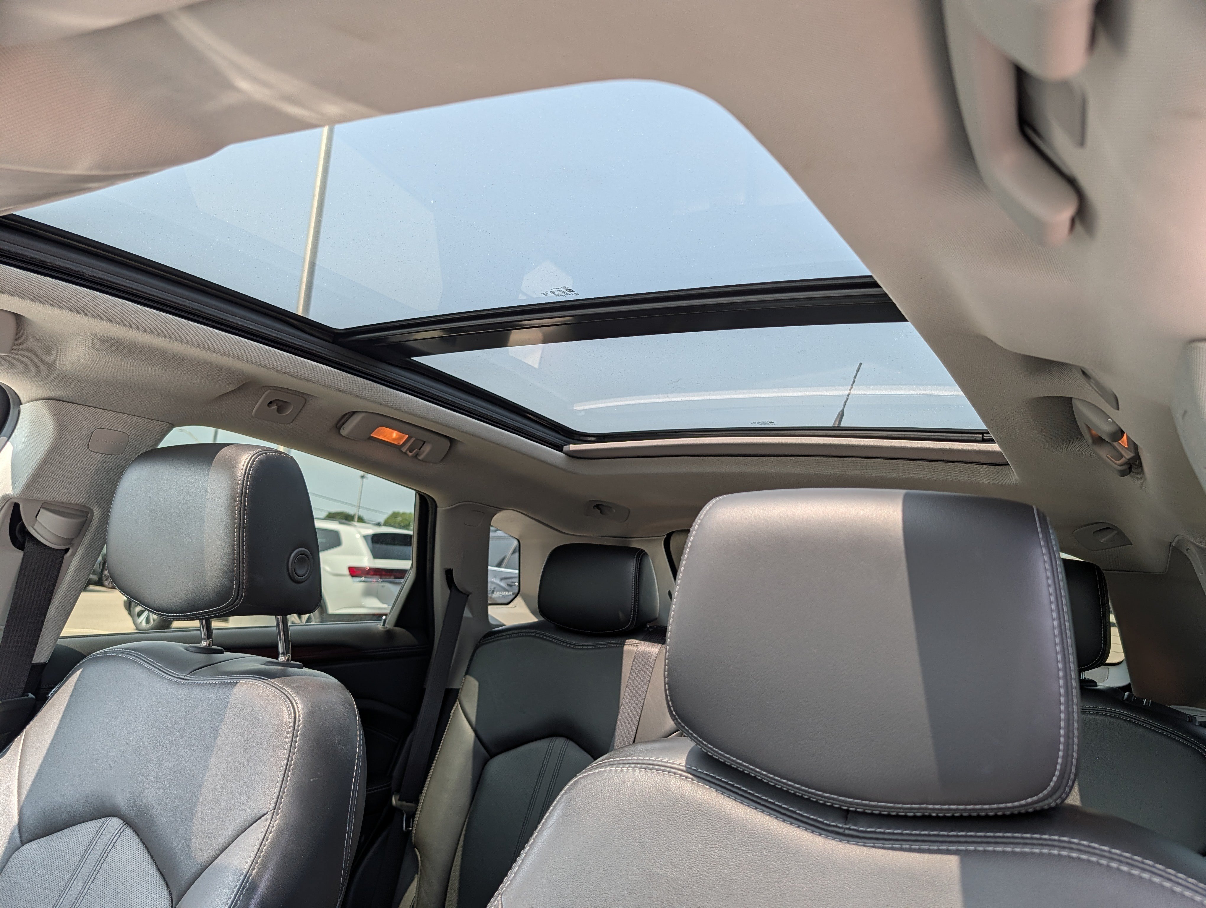 Used 2013 Cadillac SRX Premium AWD/4WD image 20