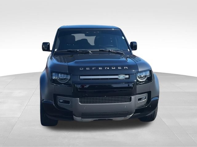 Used 2023 Land Rover Defender 110 V8 AWD/4WD image 3