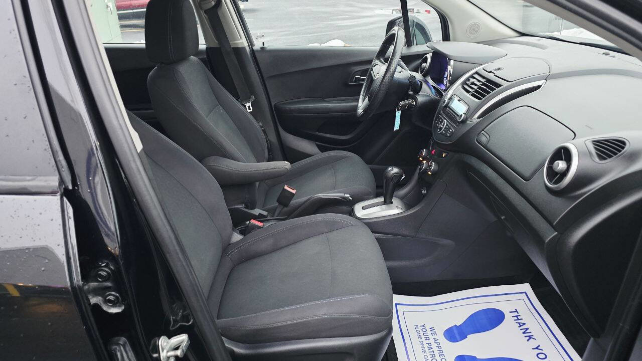Used 2016 Chevrolet Trax LS FWD image 14