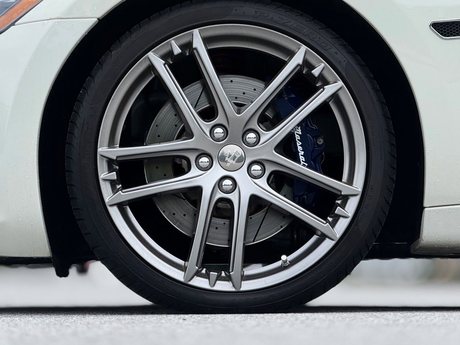 Used 2018 Maserati GranTurismo Sport RWD image 18