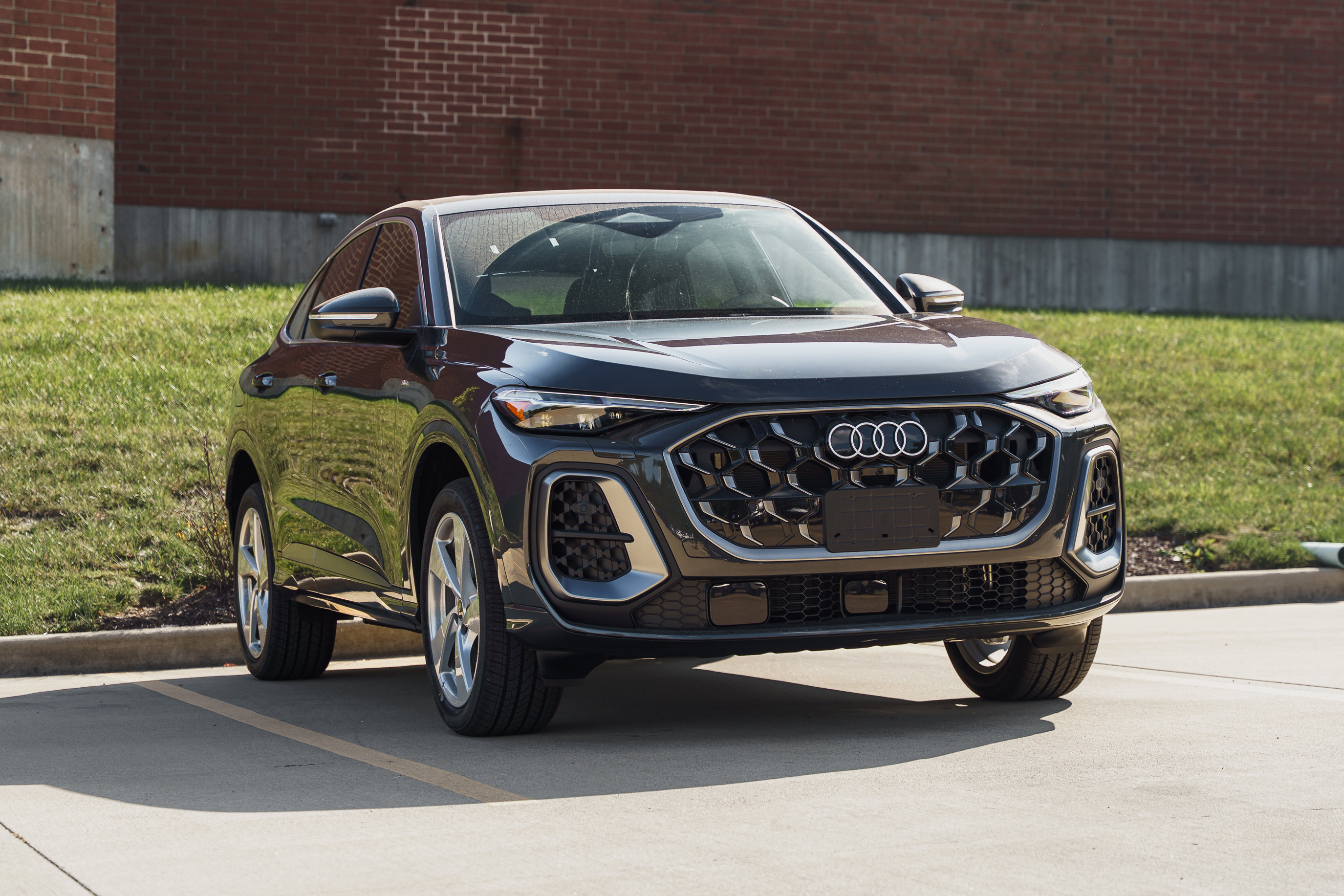 New 2025 Audi Q5 Premium Plus