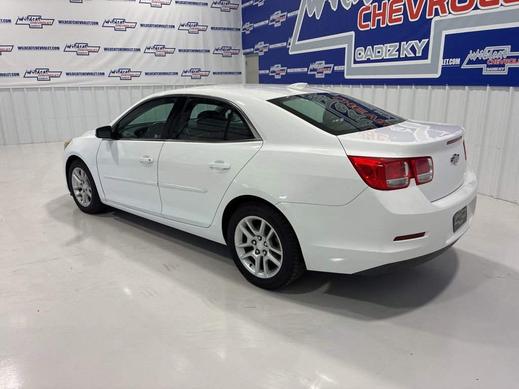 Used 2015 Chevrolet Malibu LT w/ Power Convenience Package FWD image 4