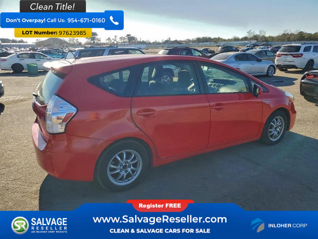 Used 2014 Toyota Prius V image 4