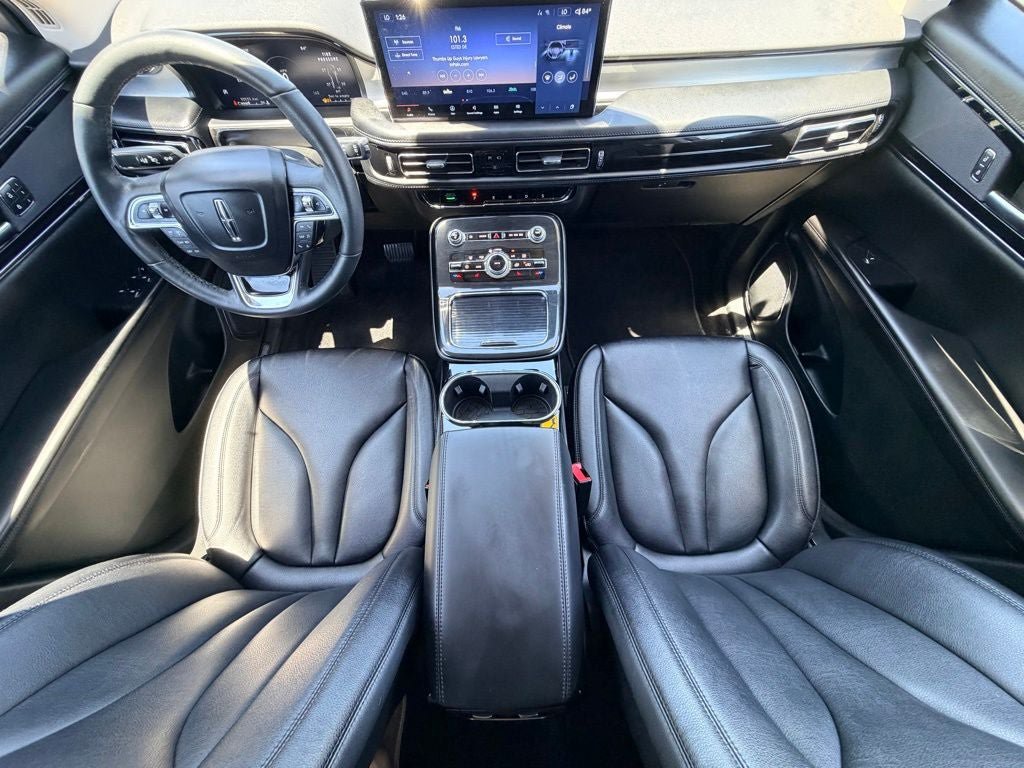Used 2023 Lincoln Nautilus AWD w/ Premium Package image 21