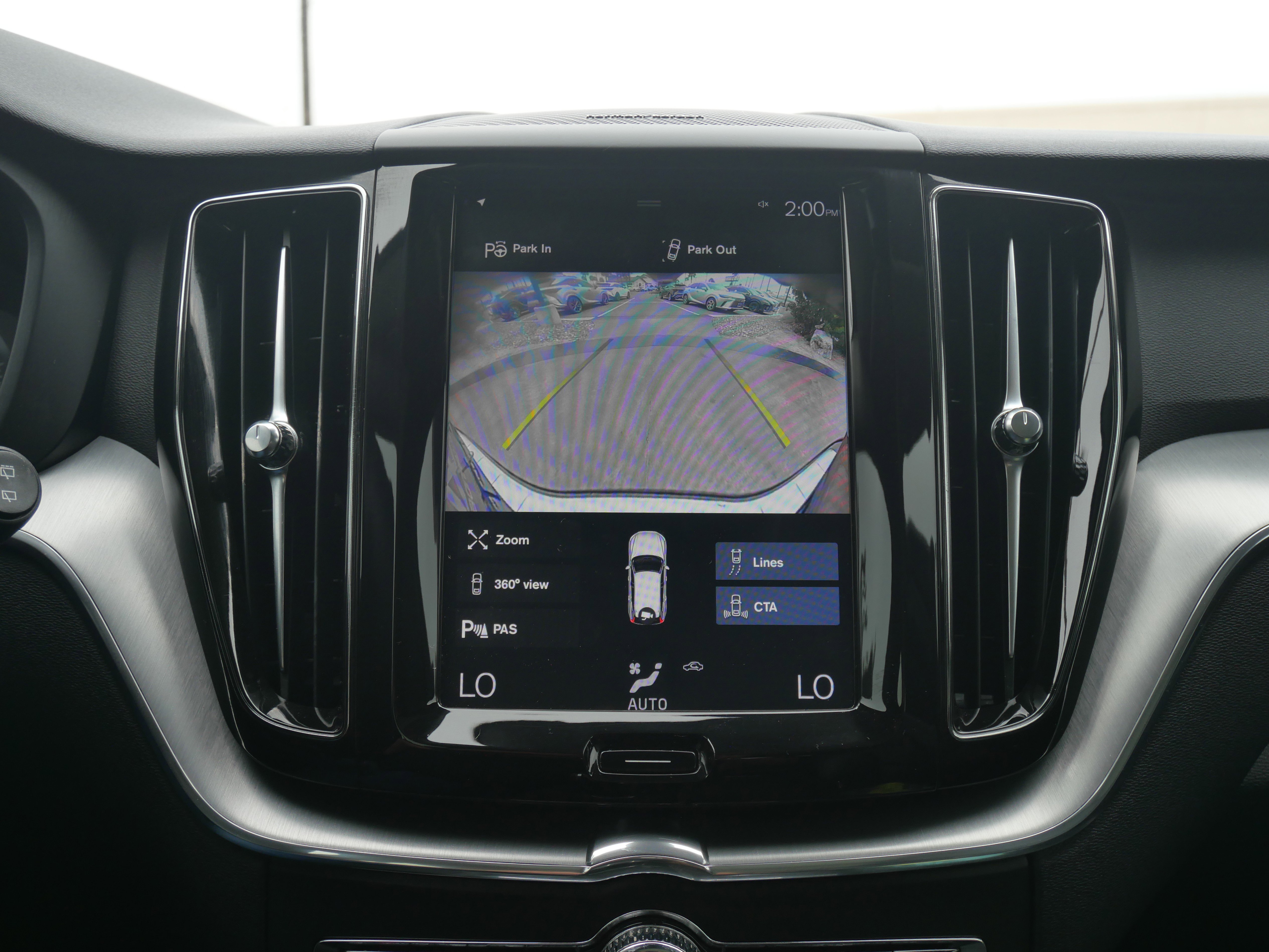 Used 2019 Volvo XC60 T5 Momentum w/ Protection Package Premier image 23