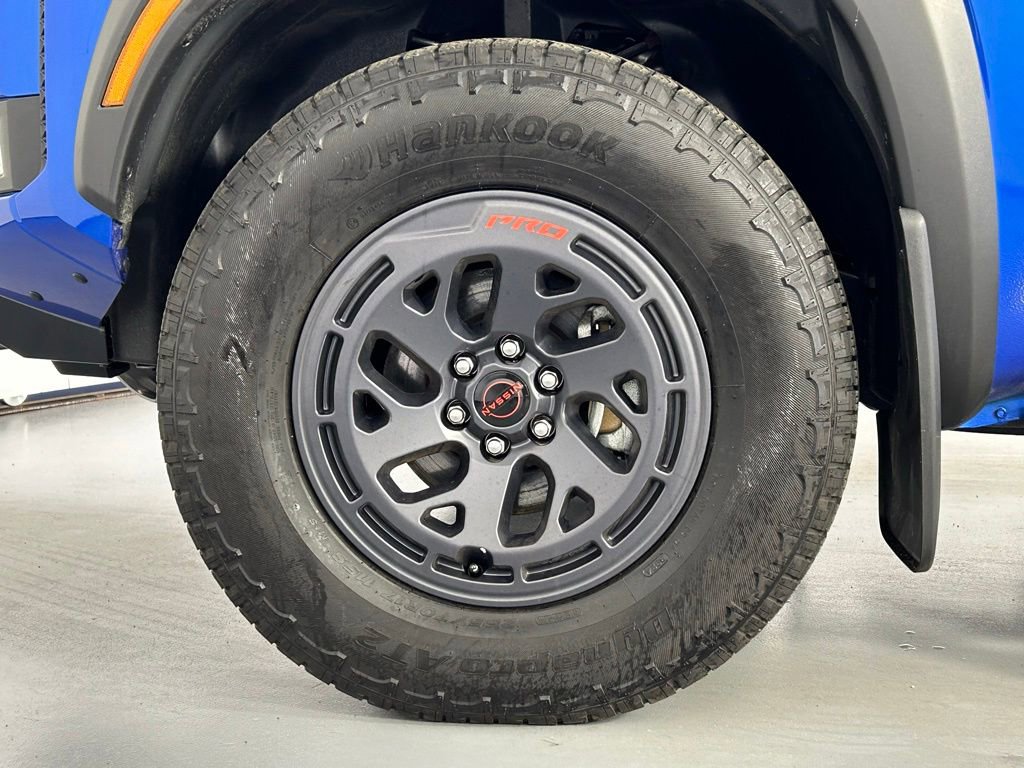 Used 2025 Nissan Frontier PRO-4X image 35