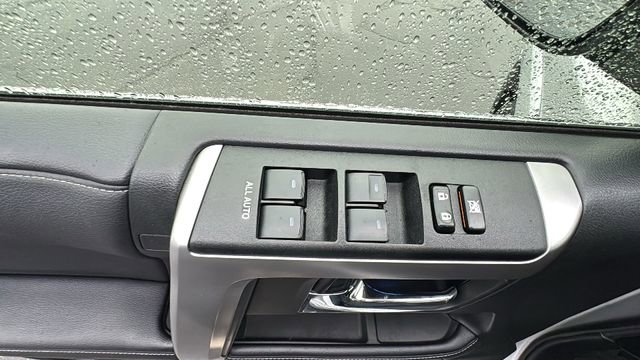 Used 2021 Toyota 4Runner Limited image 14