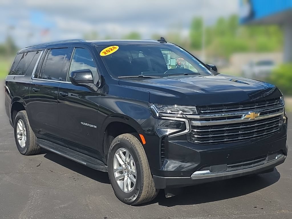 Used 2024 Chevrolet Suburban LT AWD/4WD image 10