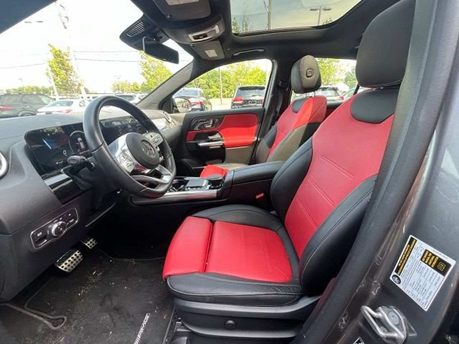 Certified 2022 Mercedes-Benz GLA 35 AMG 4MATIC image 15