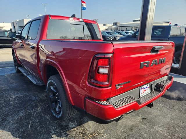 New 2026 RAM 1500 4x4 Crew Cab image 4