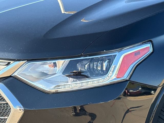 Used 2019 Chevrolet Traverse Premier w/ Driver Confidence II Package FWD image 4