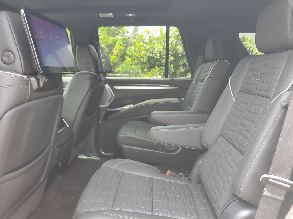 Certified 2025 Cadillac Escalade Sport Platinum AWD/4WD image 14
