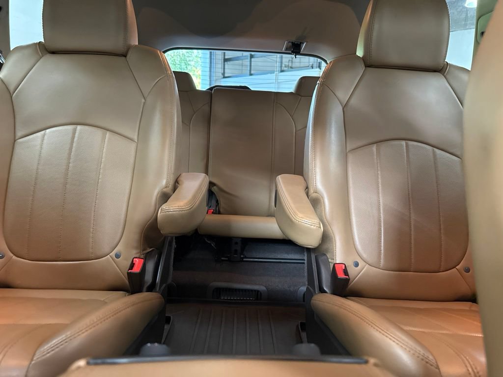 Used 2015 Buick Enclave Leather FWD image 24
