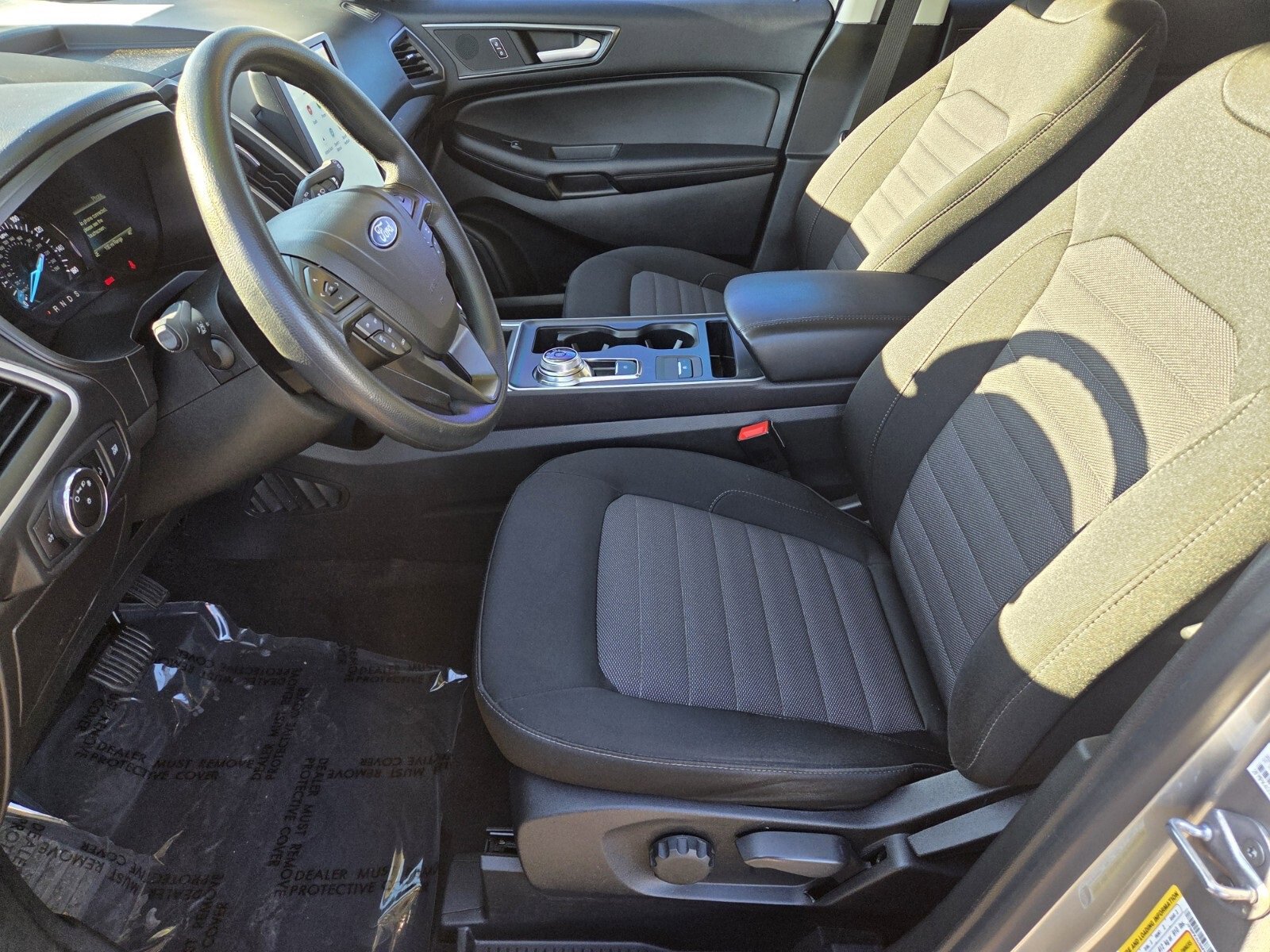 Certified 2023 Ford Edge SE w/ Black Appearance Package image 10