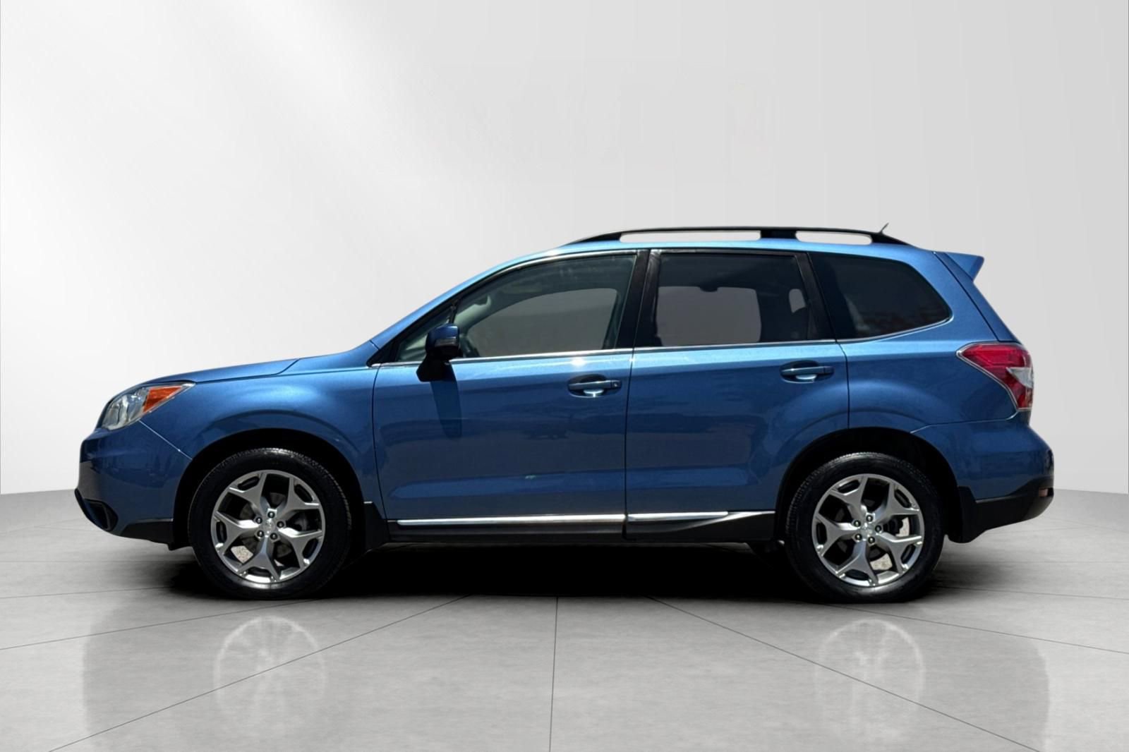 Used 2015 Subaru Forester 2.5i Touring AWD/4WD image 6