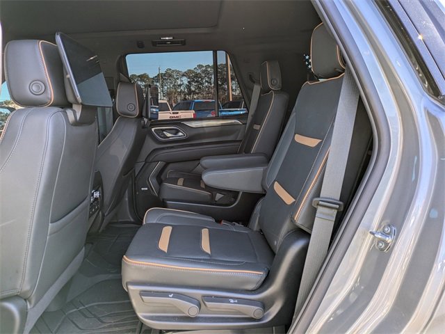 Used 2024 GMC Yukon AT4 w/ Technology Package image 15