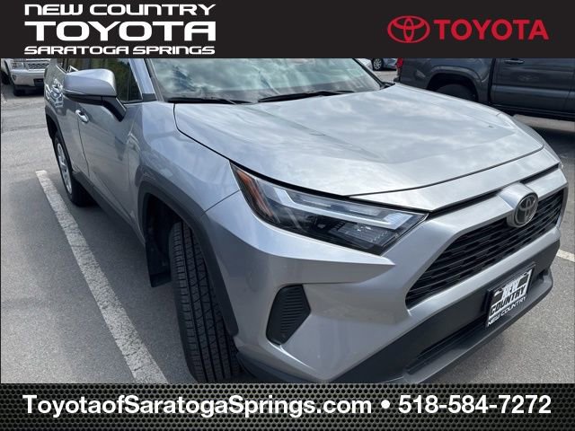 Used 2023 Toyota RAV4 LE AWD/4WD image 1