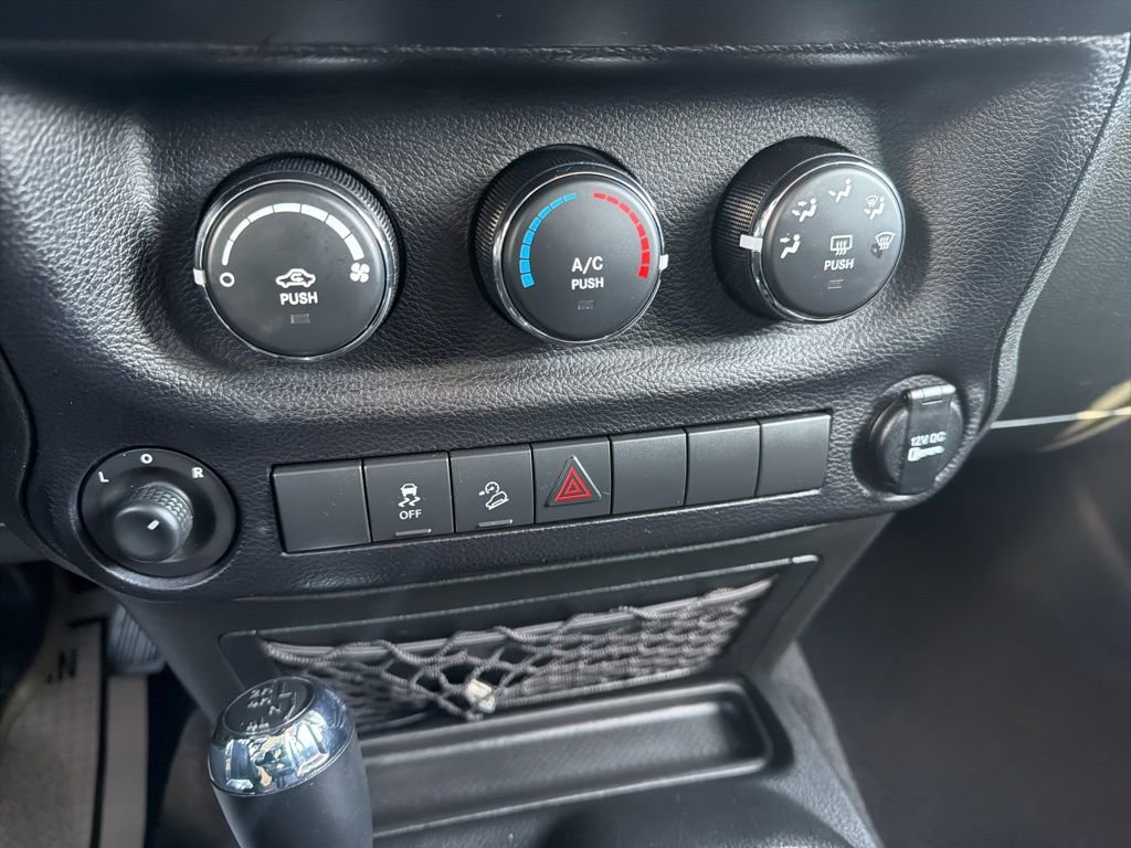 Used 2015 Jeep Wrangler Unlimited Sport w/ Quick Order Package 24S image 25