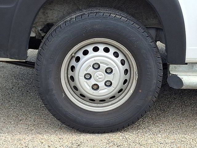 Used 2025 RAM ProMaster 2500 w/ U-Haul Equipment Group FWD image 9