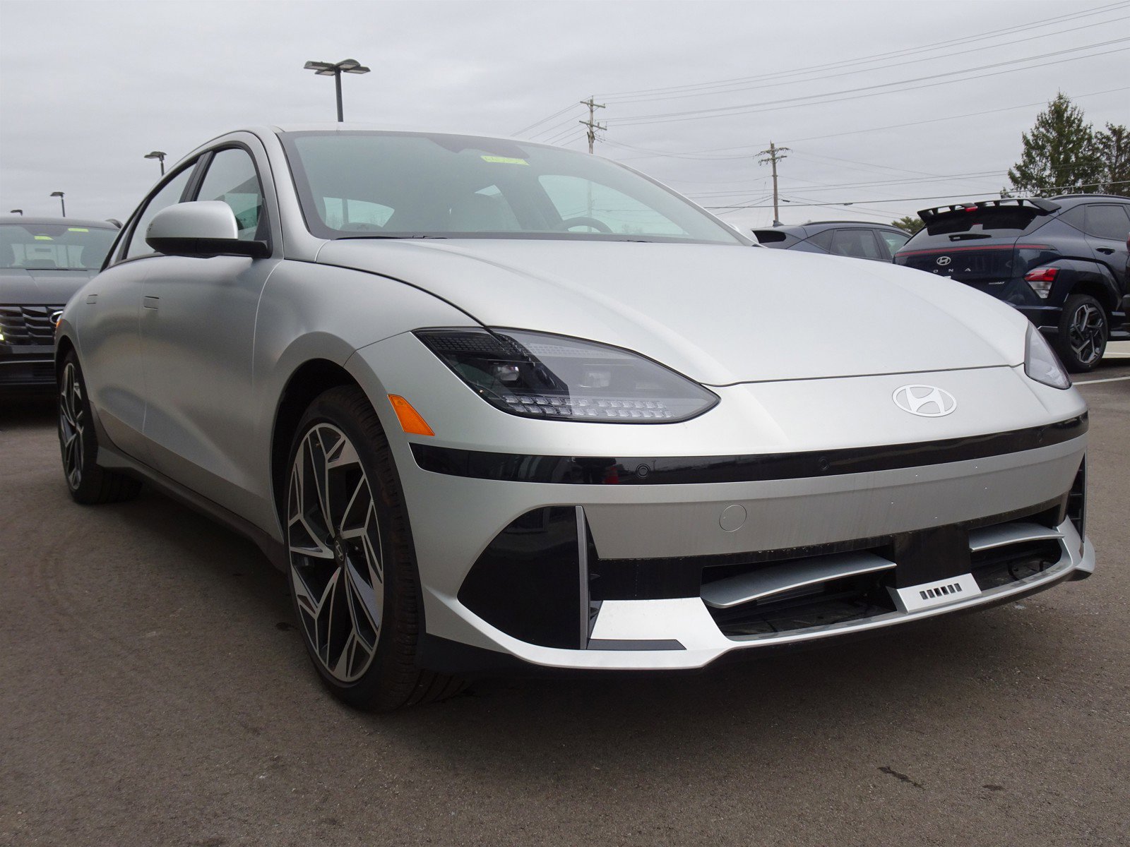 New 2024 Hyundai Ioniq 6 SEL image 6