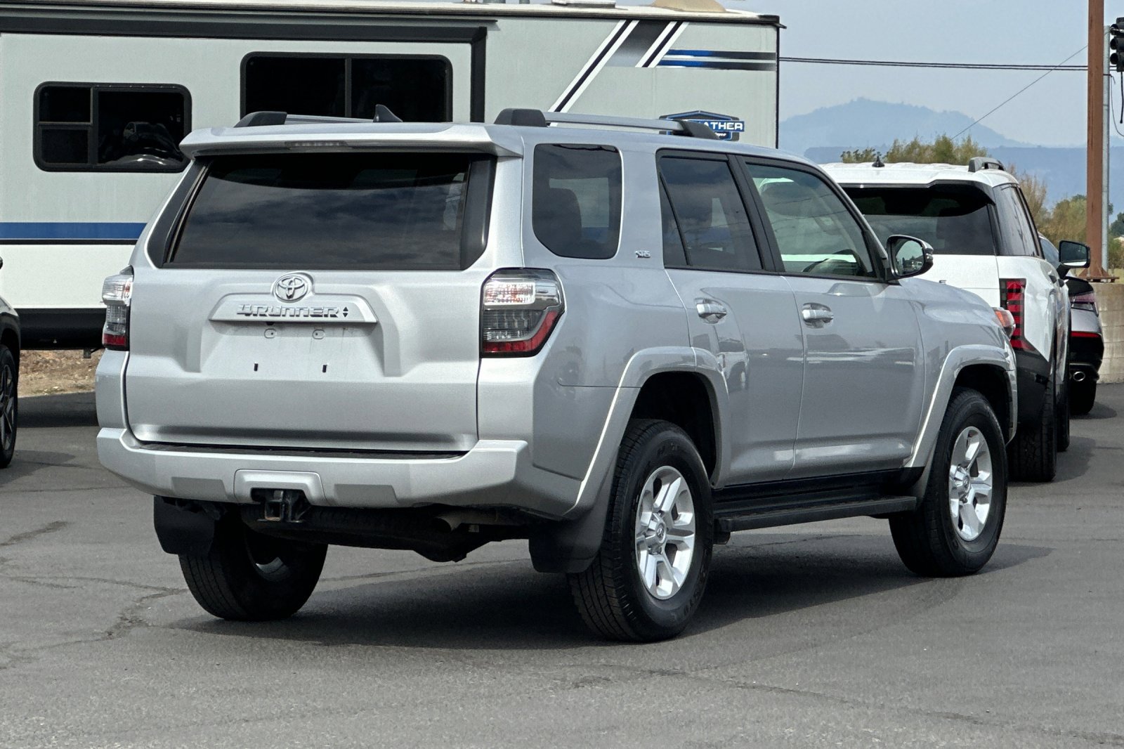 Used 2024 Toyota 4Runner SR5 Premium image 4