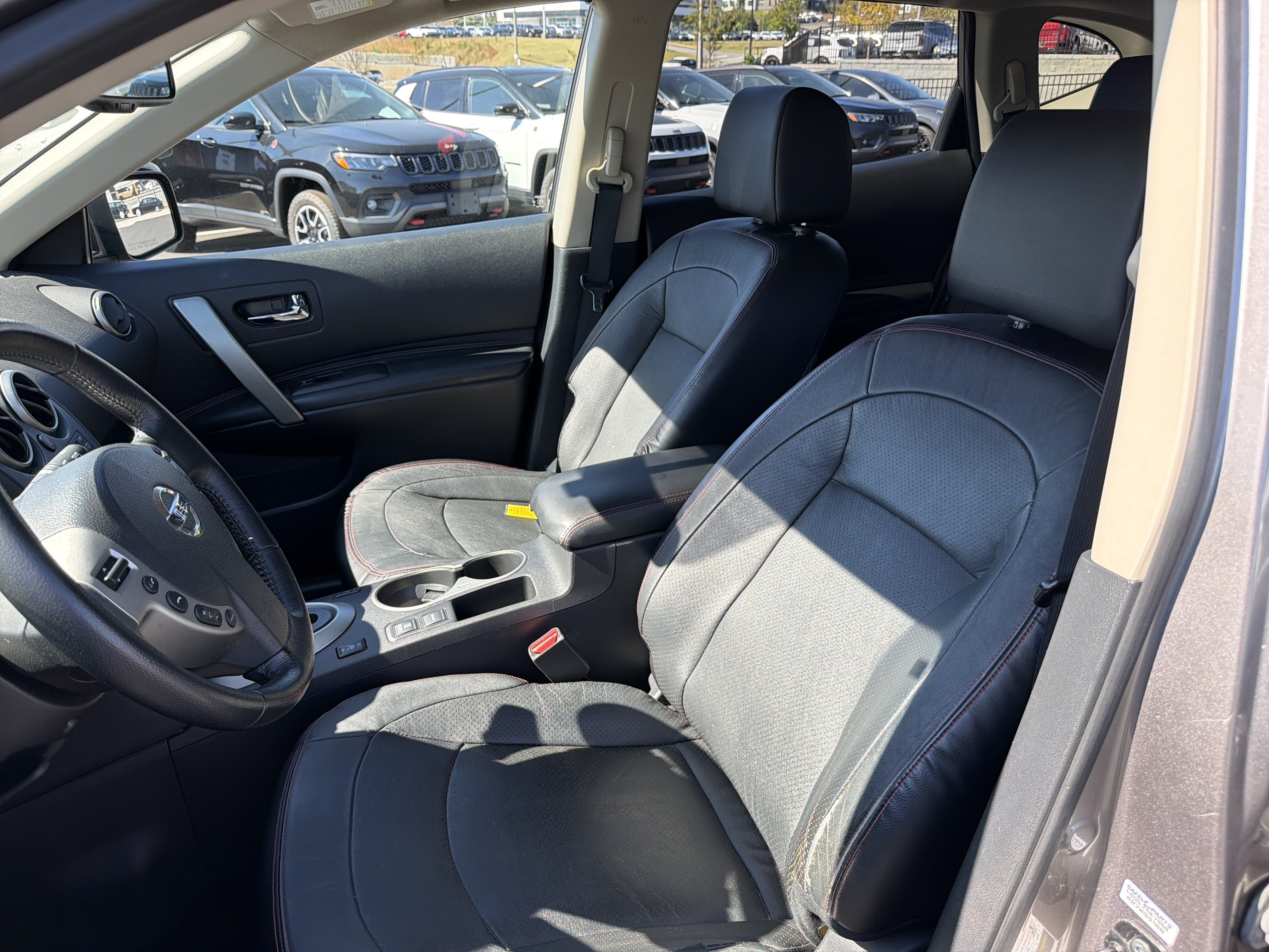 Used 2013 Nissan Rogue SL FWD image 9