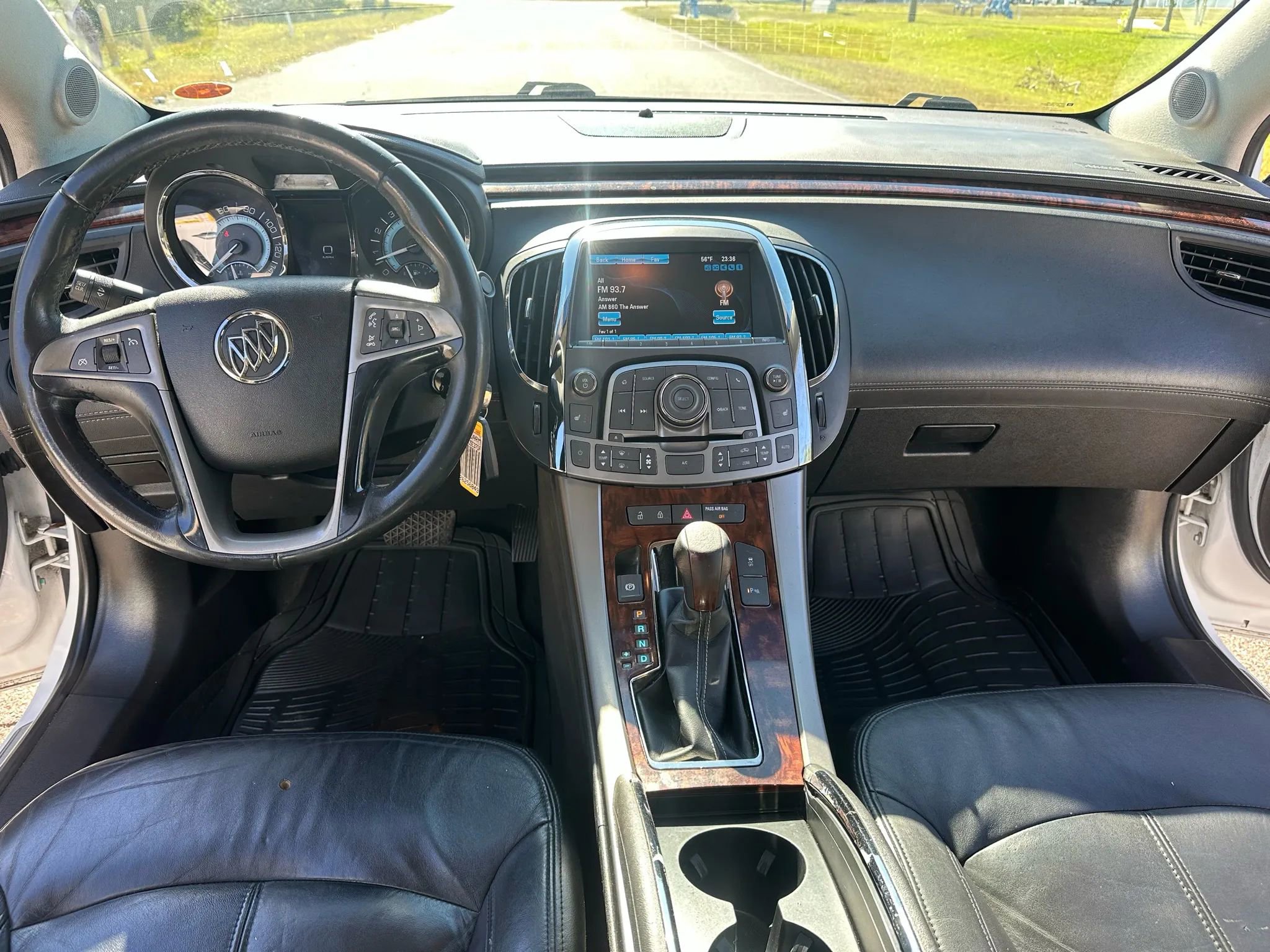 Used 2013 Buick LaCrosse Leather image 9