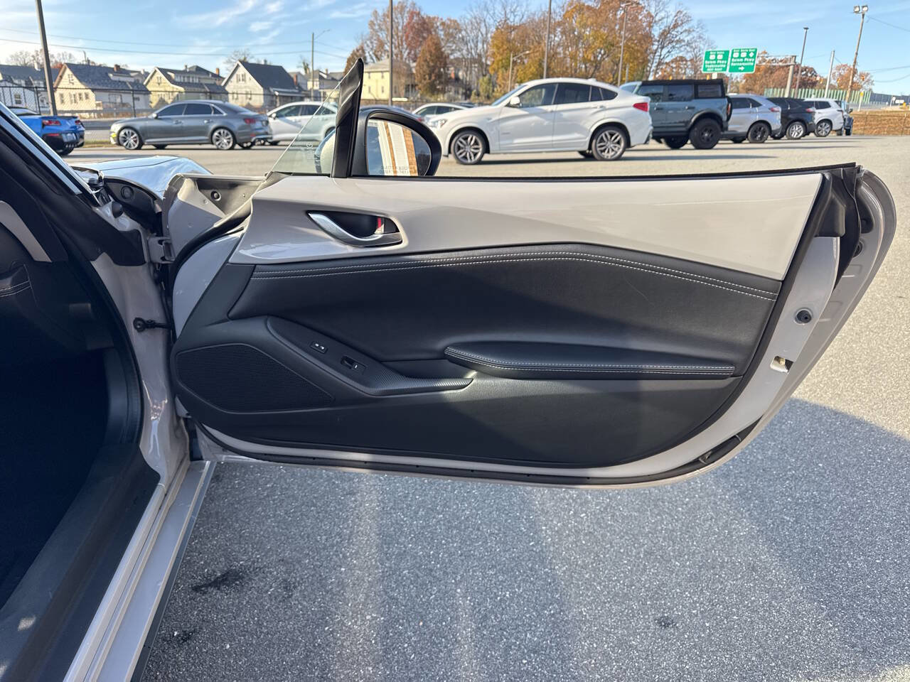 Used 2024 MAZDA MX-5 Miata Club image 32