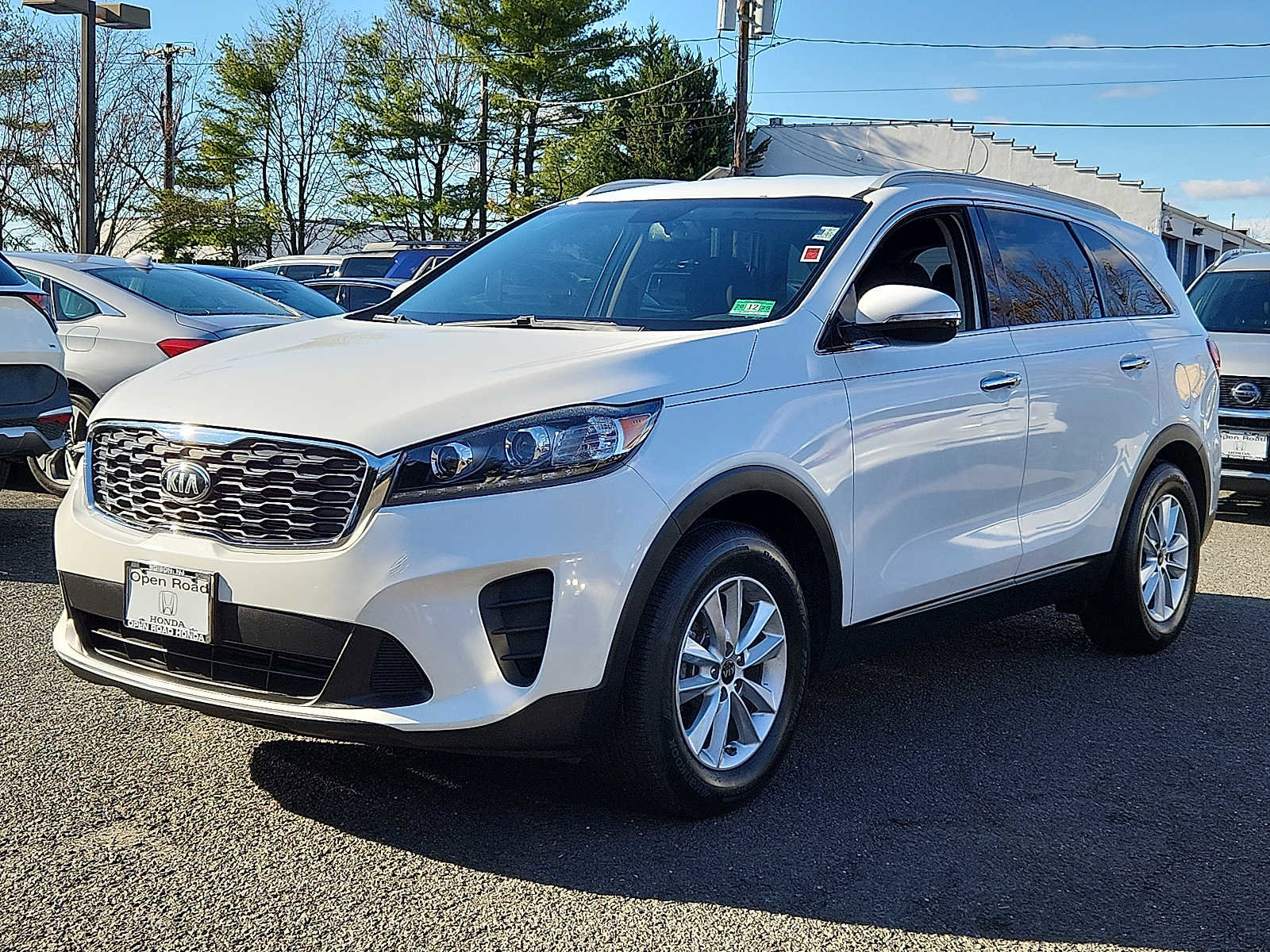 Used 2019 Kia Sorento LX w/ LX Convenience Package image 3