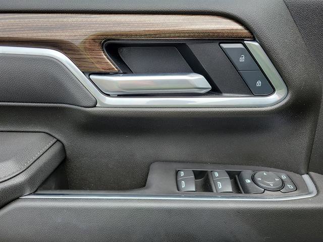 Used 2025 Chevrolet Silverado 3500 LT image 6