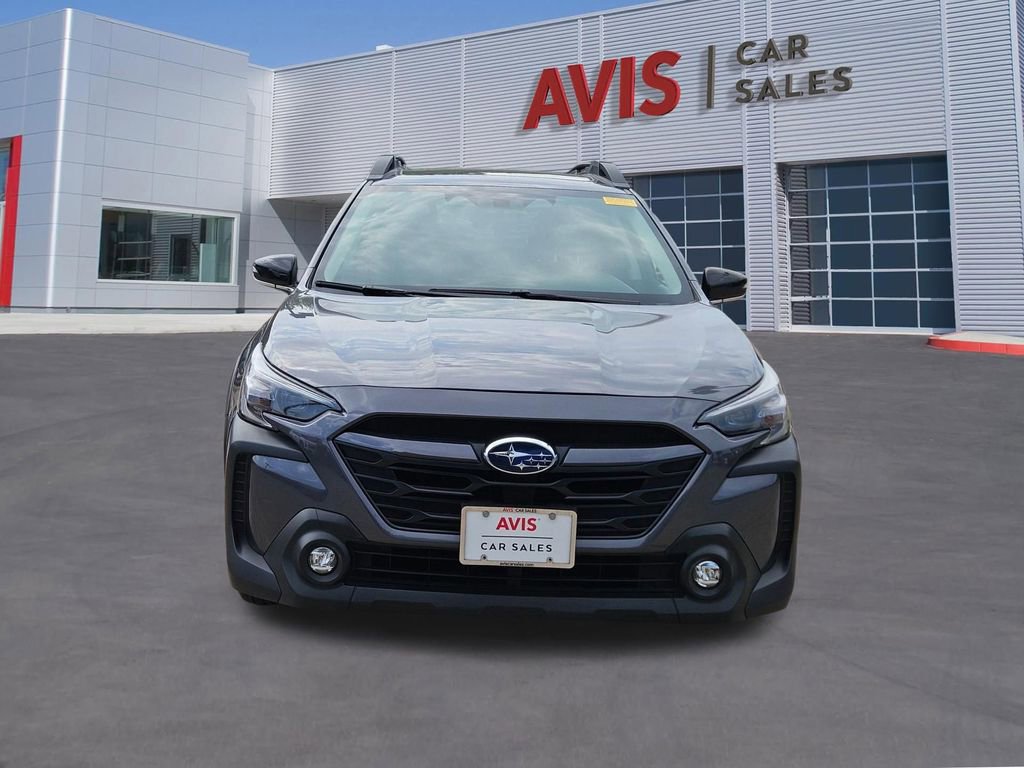 Used 2025 Subaru Outback Premium image 10