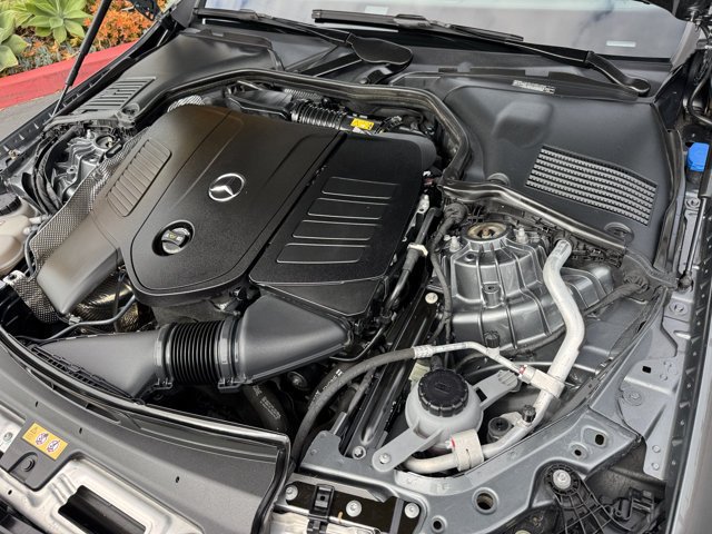 Used 2022 Mercedes-Benz C 300 Sedan image 5