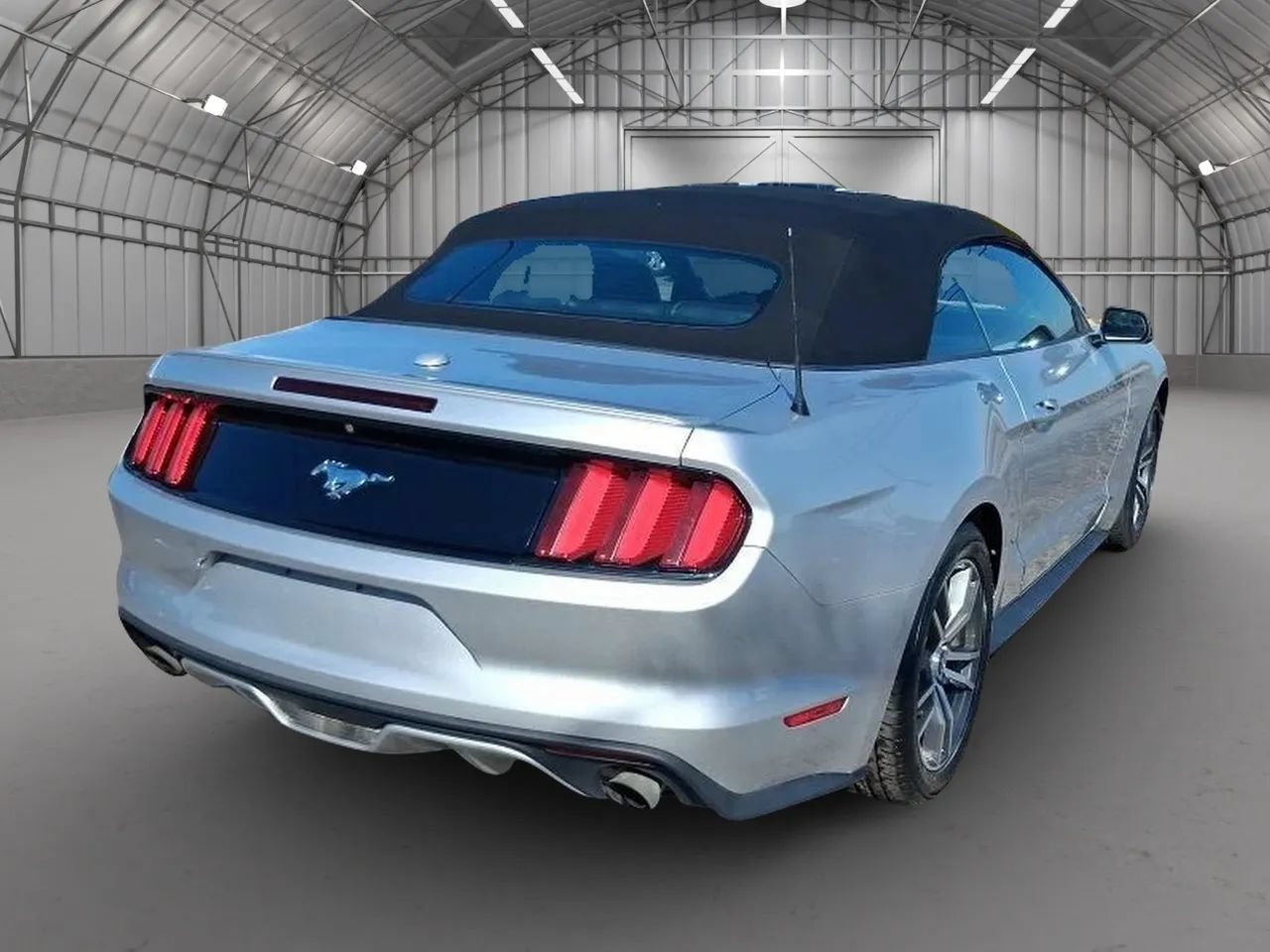Used 2016 Ford Mustang Premium RWD image 7