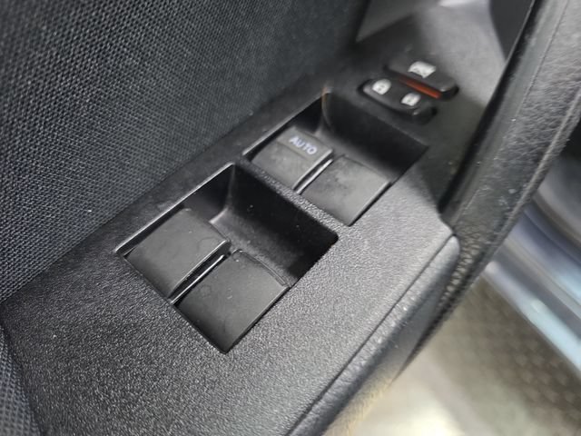 Used 2014 Toyota Corolla LE FWD image 26