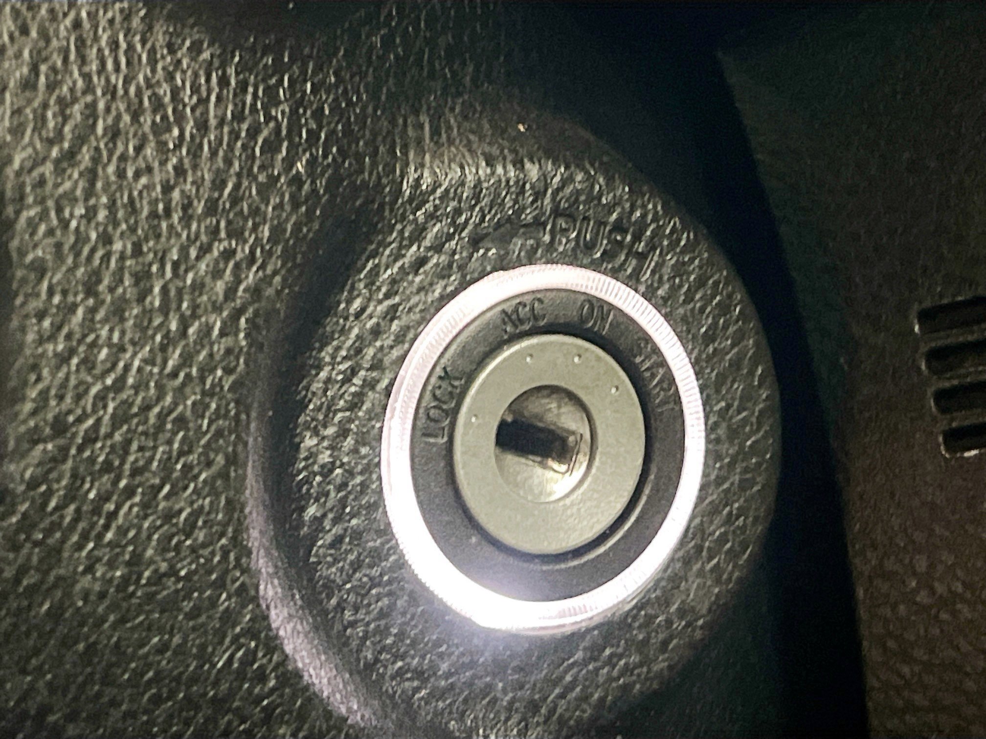 Used 2018 Toyota Tacoma SR RWD image 24