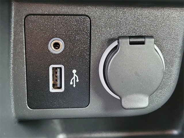 Used 2024 Nissan Kicks S image 15